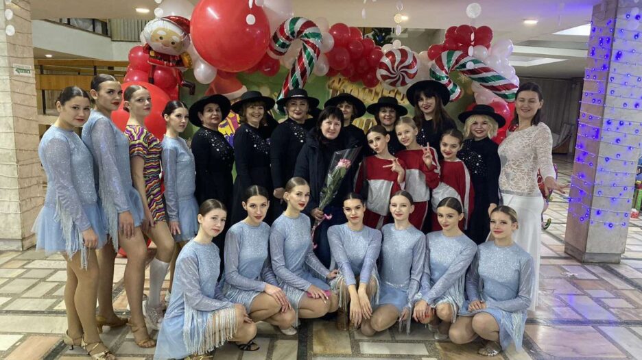 Танцювальний колектив