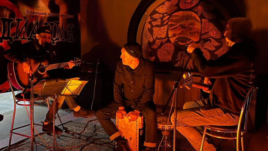 Вільногірський гурт “Іржаве яблуко”: панк-рок та концерти для військових фото 1