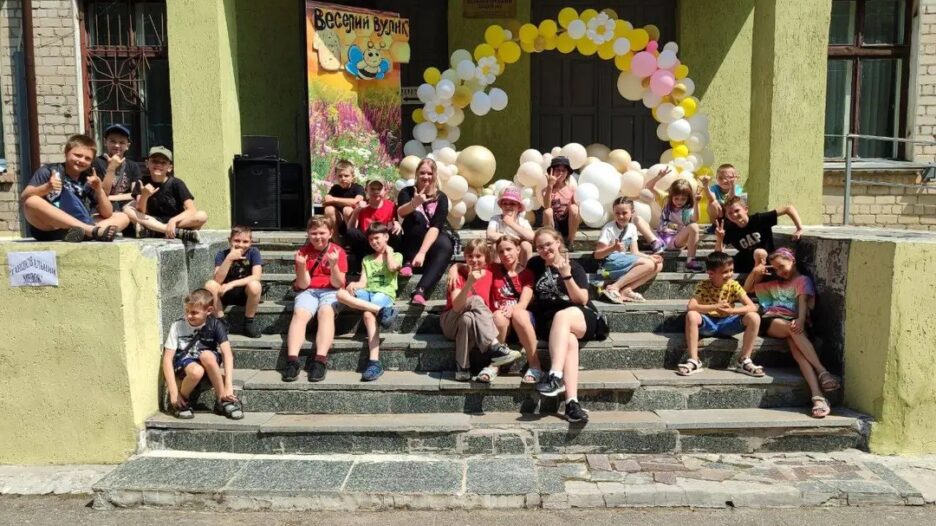 Вільногірський ліцей №2 буде академічним ліцеєм — що зміниться? Батьки чекають пояснень від керівництва ліцею та відділу освіти фото 1