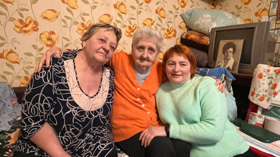 «Ми як дві самотності, які знайшли одне одного»: тиха історія почесної громадянки Вільногірська Надії Чирви та її доглядальниці фото 1