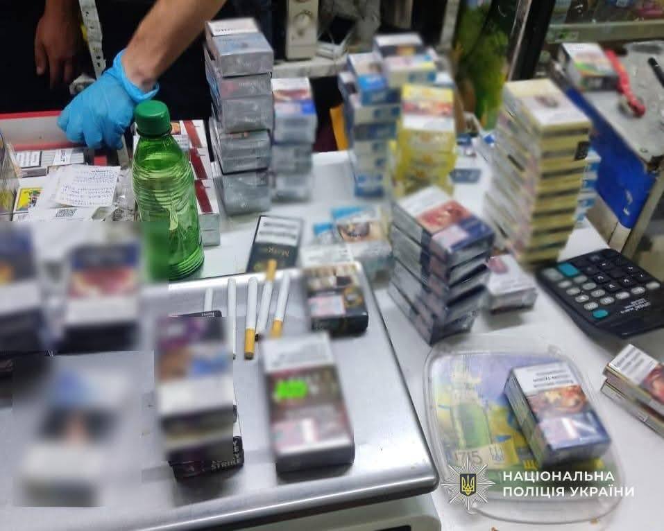 У Вільногірську викрили незаконний продаж алкоголю та цигарок фото 4