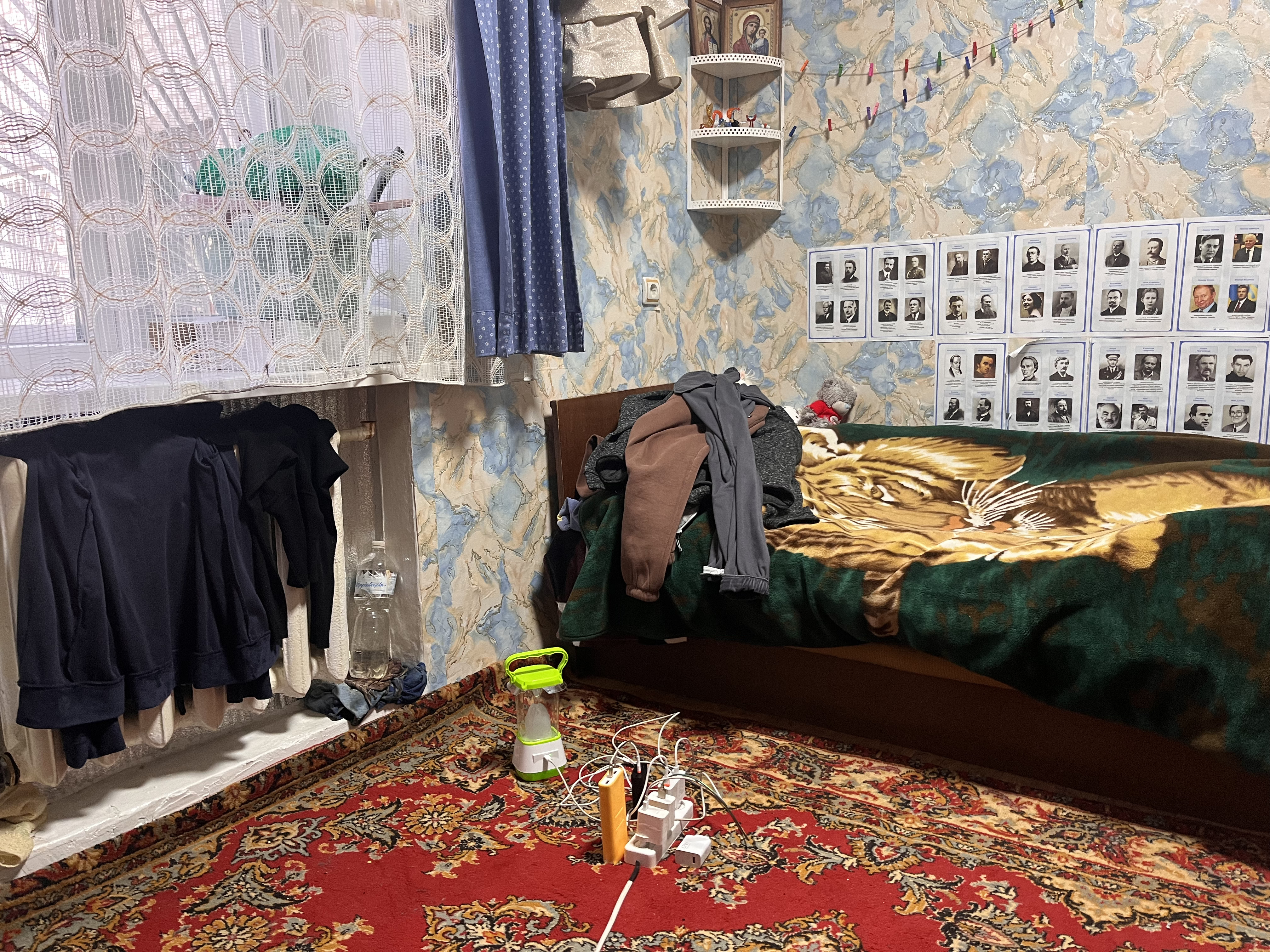 У Вільногірську тренерка з трьома дітьми живе у будинку без газу й опалення: вдома — 5–7 градусів, платіжки за світло — до 10 тисяч фото 3