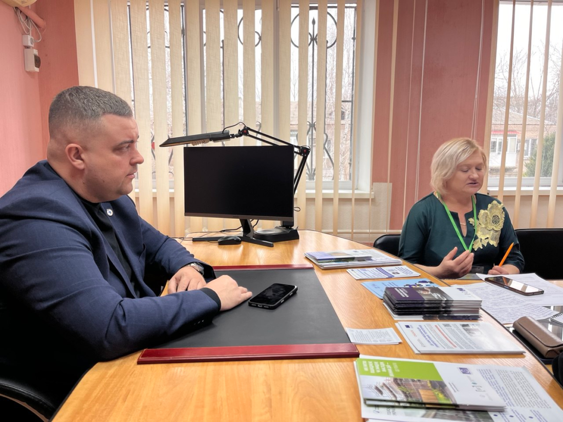 У Вільногірську відбувся виїзний прийом Омбудсмана: мешканці обговорювали житлові, освітні та соціальні проблеми громади фото 7