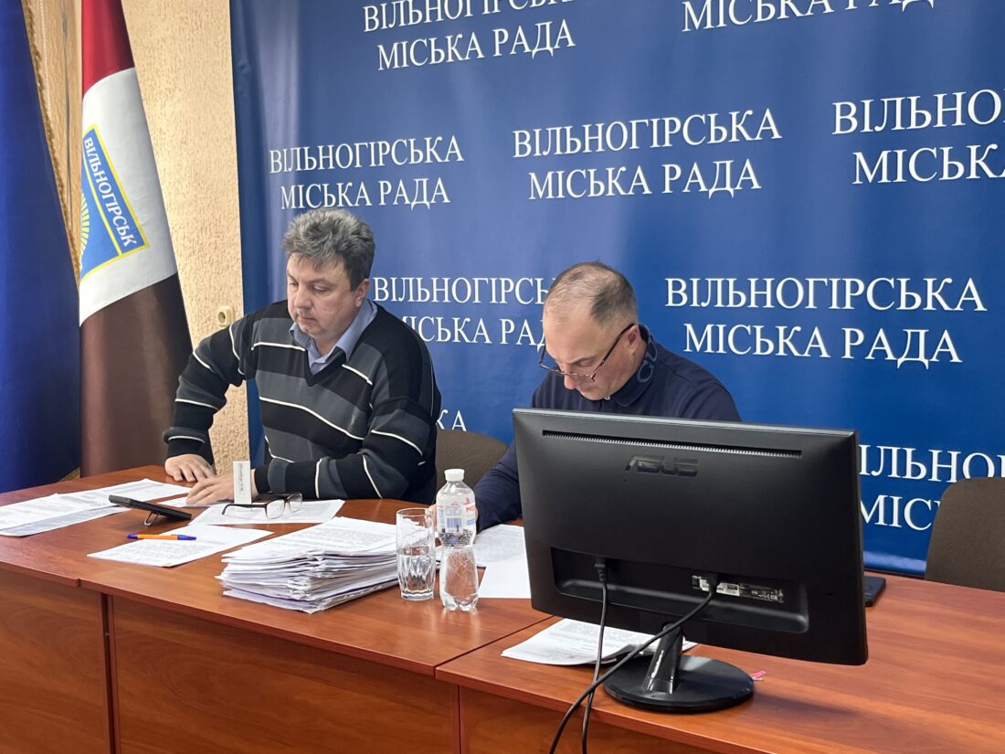 Мільйонні дотації та відмова від будинків: чому в міській раді вимагають звільнити керівника “Жилкомсервісу” фото 2