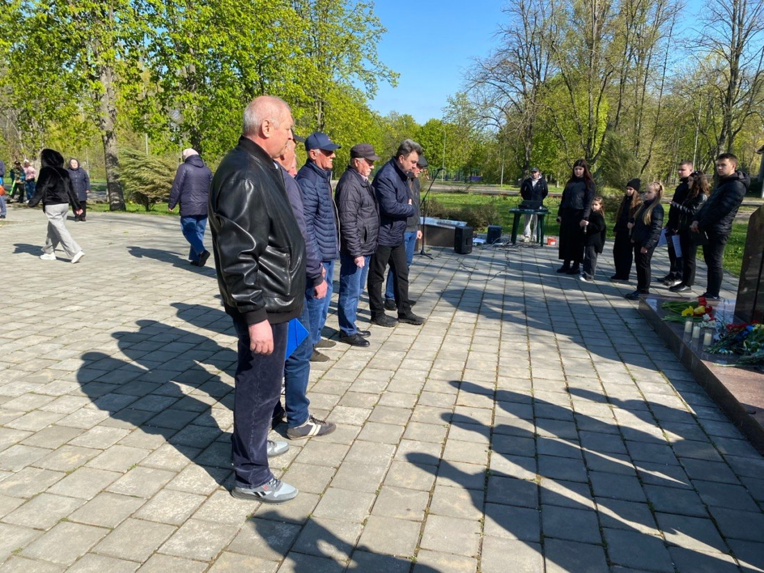 “Чорнобиль не можна забути”: у Вільногірську вшанували пам’ять жертв найбільшої техногенної катастрофи фото 4