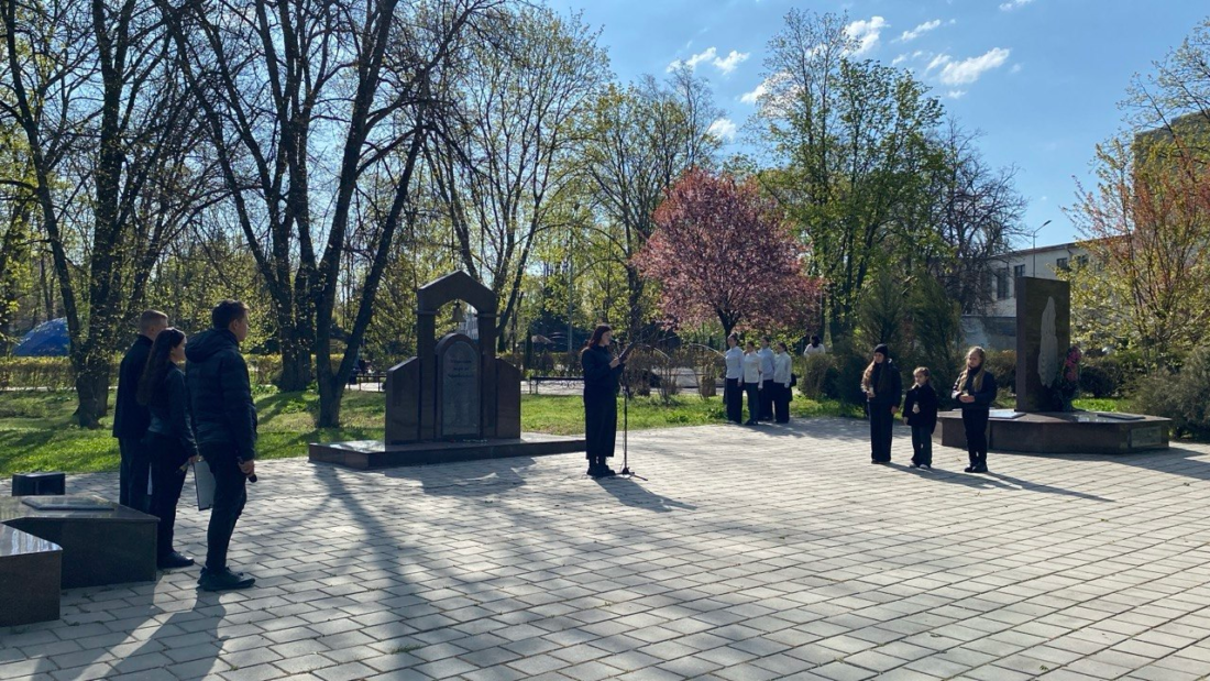“Чорнобиль не можна забути”: у Вільногірську вшанували пам’ять жертв найбільшої техногенної катастрофи фото 8