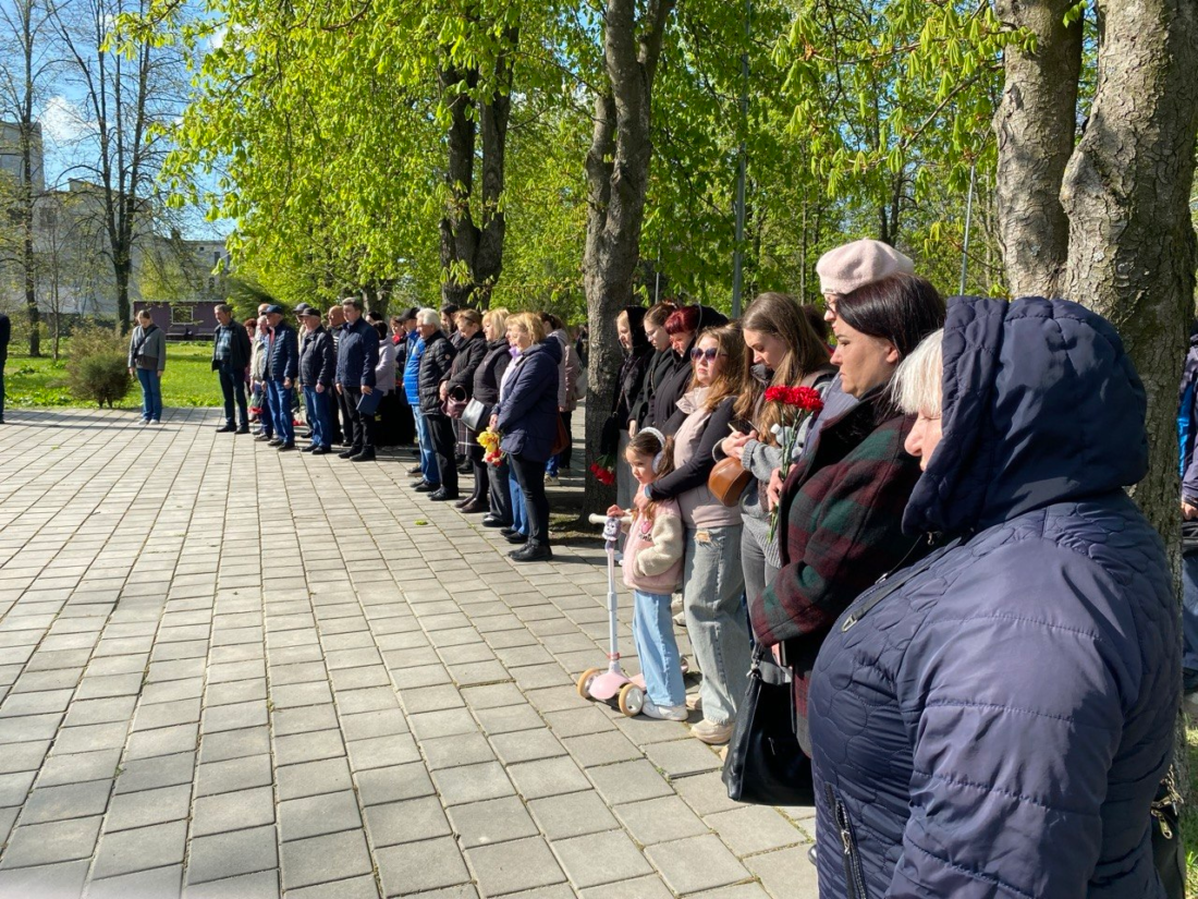 “Чорнобиль не можна забути”: у Вільногірську вшанували пам’ять жертв найбільшої техногенної катастрофи фото 15