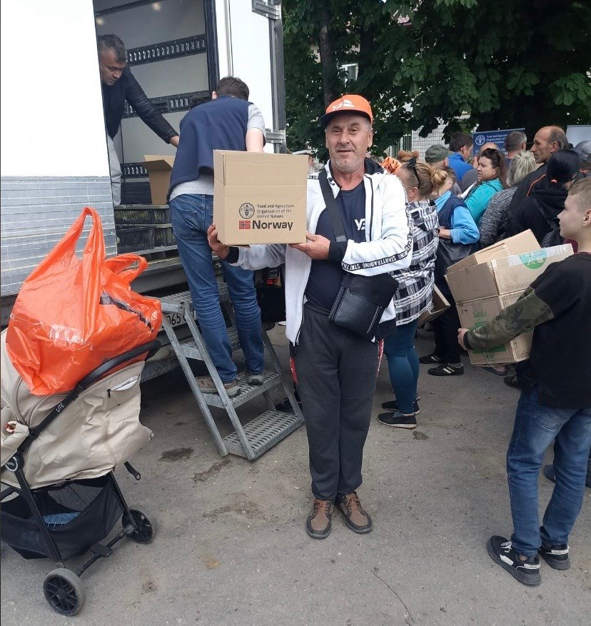 Курчата як інвестиція в майбутнє: Божедарівська громада отримала допомогу для власного господарства фото 4