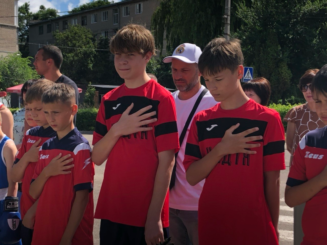 Конституція, пам’ять і єдність: як у Вільногірську відзначили День Конституції України фото 8