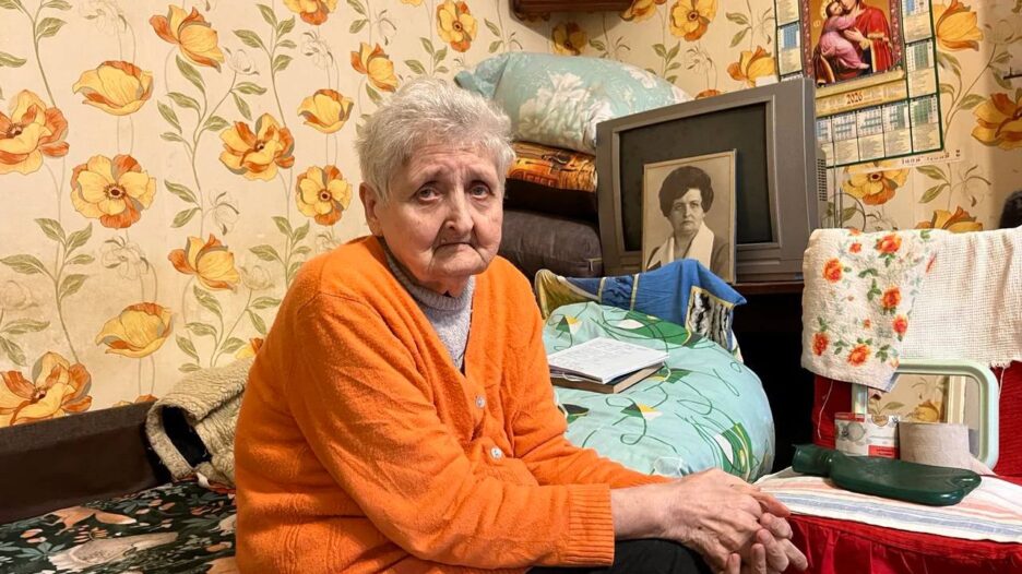 Рукописний літопис Вільногірська: до Дня міста починаємо публікацію книги від почесної громадянки Надії Чирви фото 1
