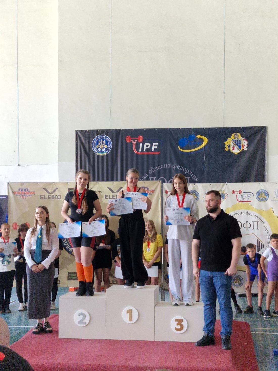 Вільногірські пауерліфтери здобули 15 нагород на чемпіонаті області фото 13