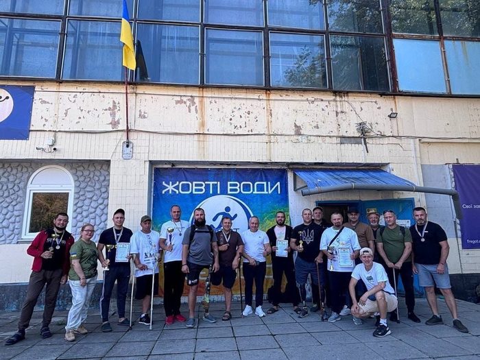 Ветерани п’яти громад змагалися у плаванні в Жовтих Водах фото 1