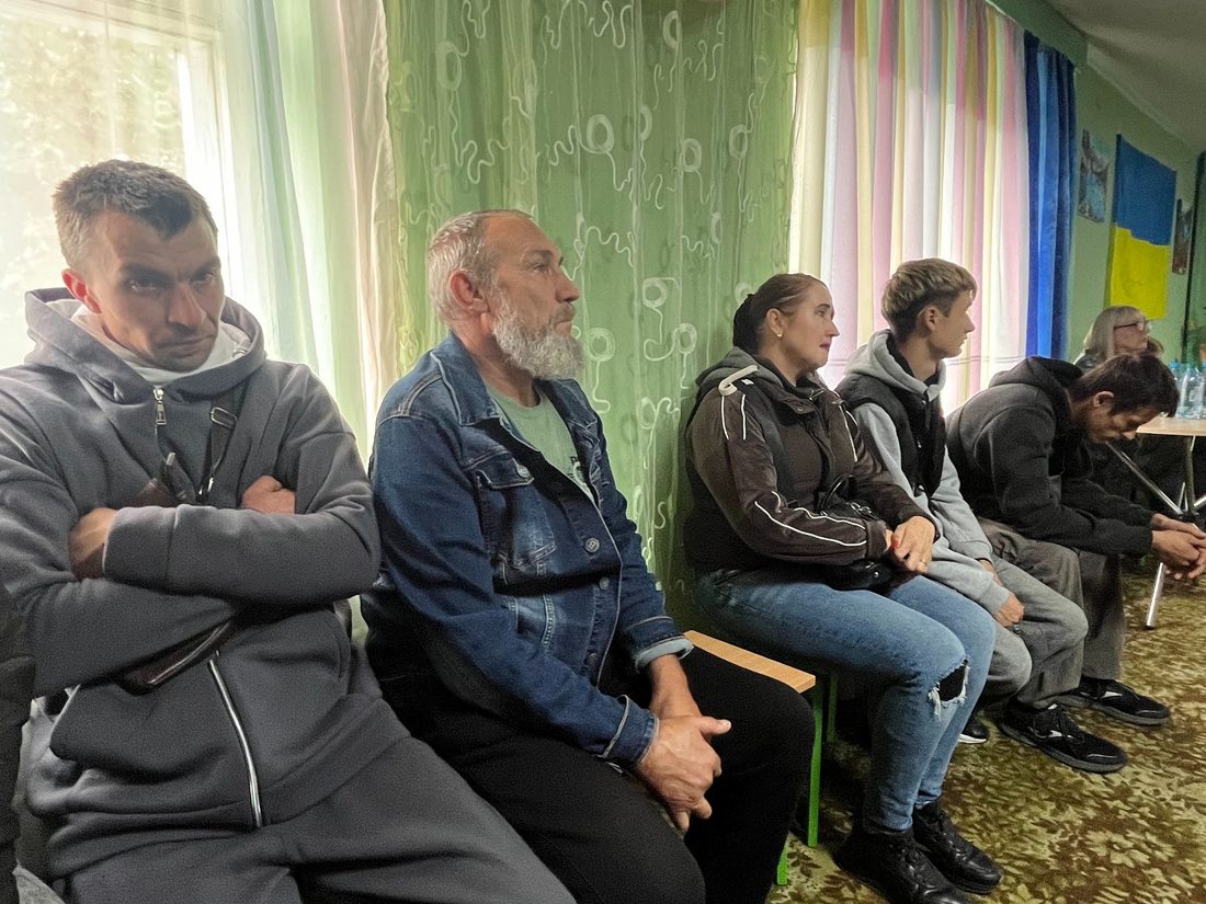 Футбол, жарти, гуртожиток і студентські роки: у вільногірському коледжі відкрили кімнату памʼяті трьох загиблих студентів  фото 13