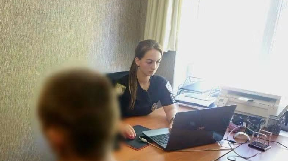 Напав з ножем на перехожого у Кам’янському: підозрюваного затримали фото 2