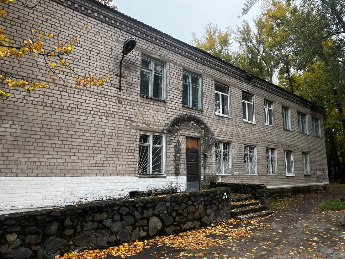 У Вільногірську хочуть облаштувати тимчасове житло для переселенців у старій лікарні: що відомо про плани фото 4