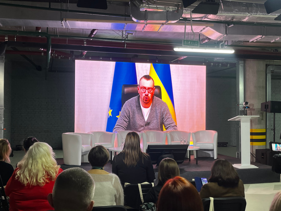 Ключі від дому, житло для ВПО та досвід громад: Рада ВПО Вільногірська вперше долучилася до всеукраїнського форуму фото 5
